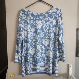 Very Spring Floral Top Sz L Ruby Rd.